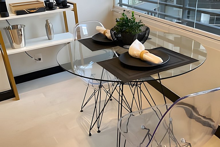 713 Conforto, Estilo e Vista para a Piscina
