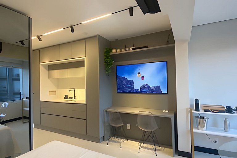 713 Conforto, Estilo e Vista para a Piscina