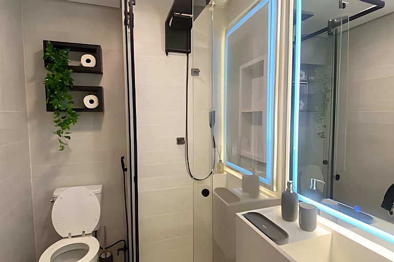 713 Studio Sofistica prox do metro e USP