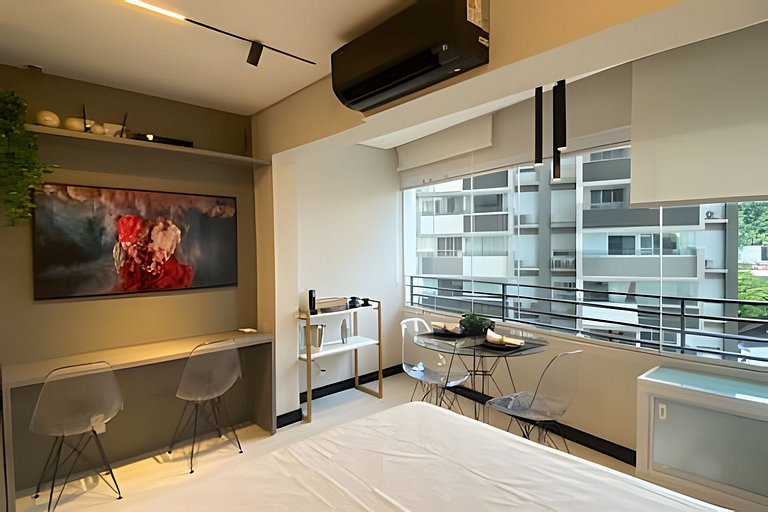 713 Conforto, Estilo e Vista para a Piscina
