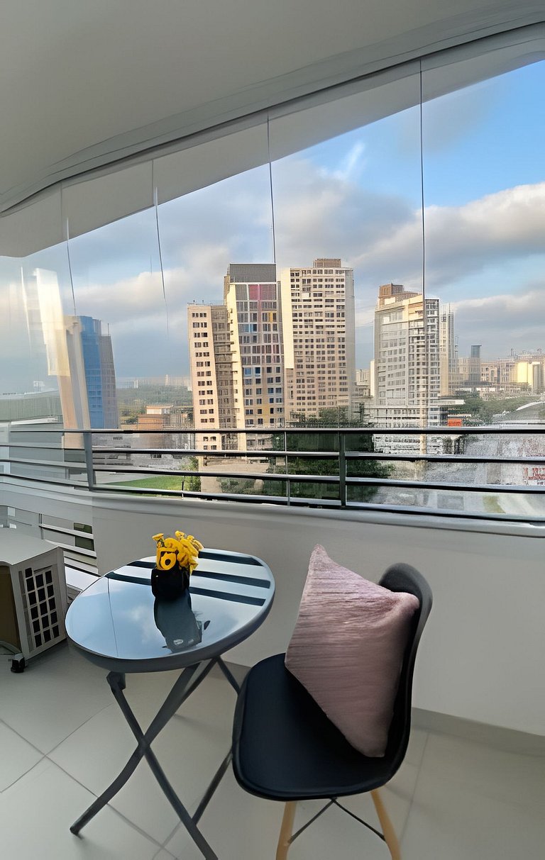 Studio com Vista Incrível, Piscina e Academia