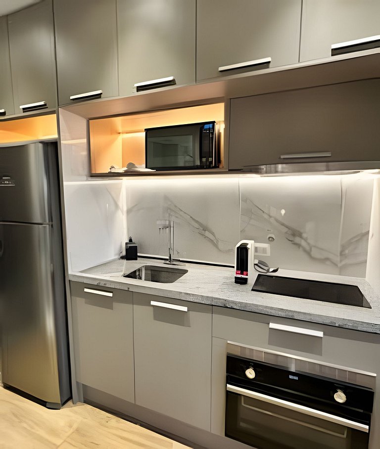 Studio com garagem, piscina e self check-in