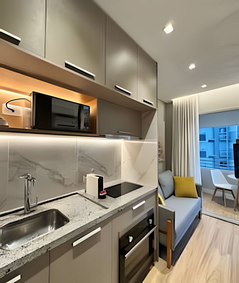 Studio com garagem, piscina e self check-in