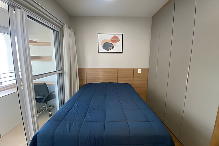 1607 - Studio c/garagem na melhor localização