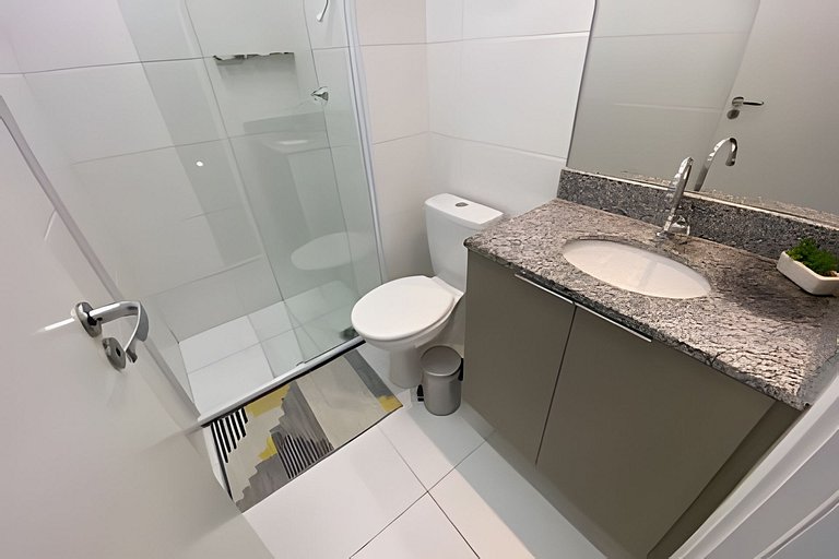 1607 - Studio c/garagem na melhor localização
