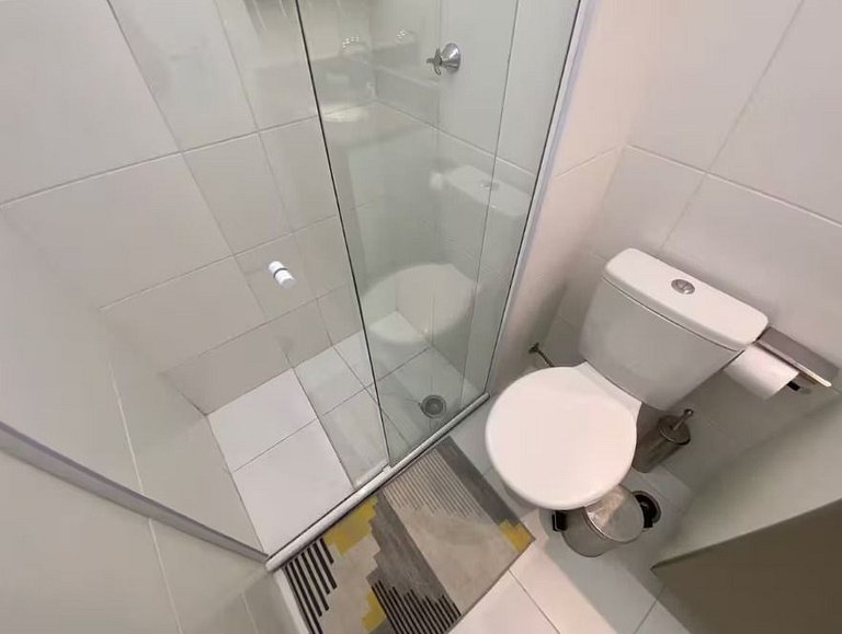 1607 - Studio c/garagem na melhor localização