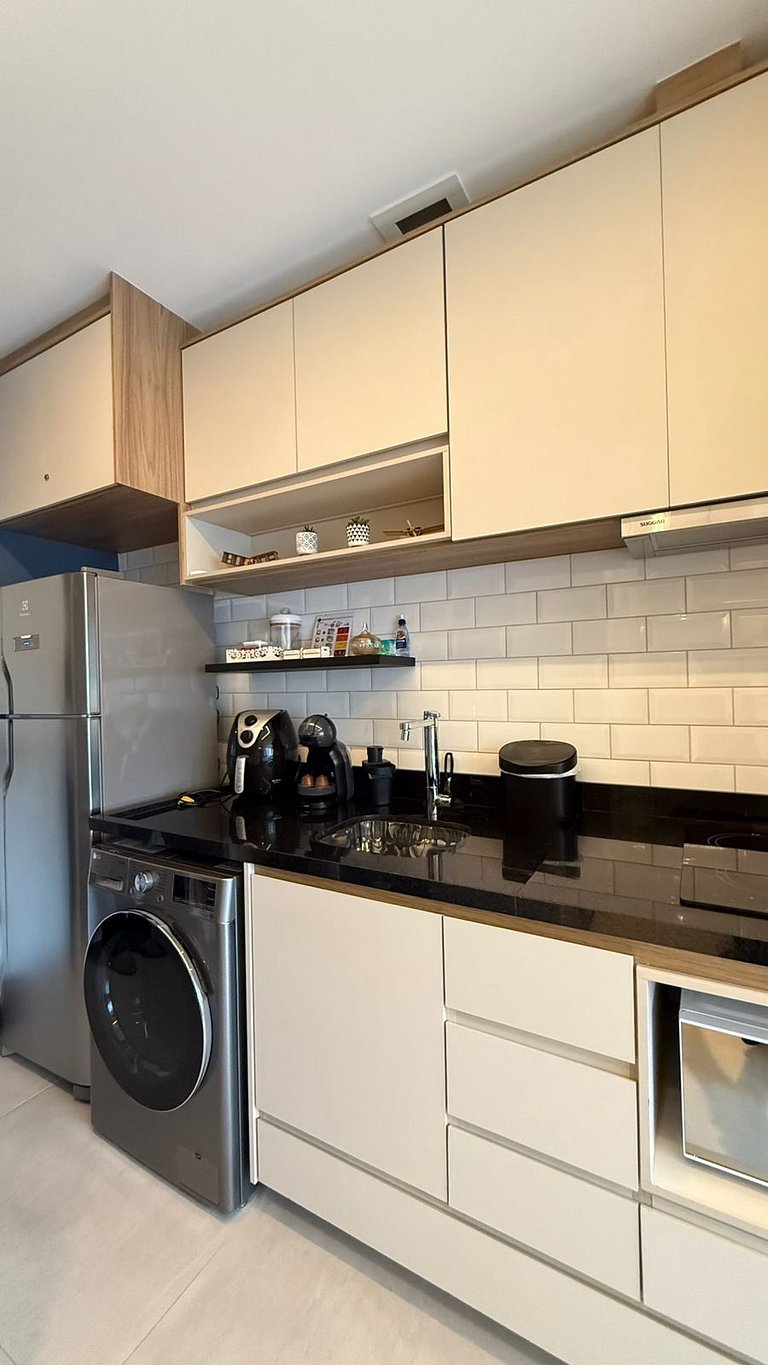 915 - Studio próximo ao metrô