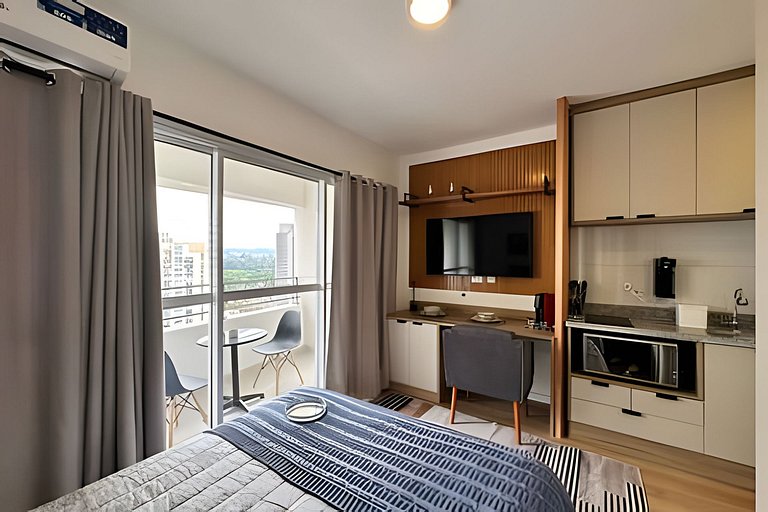 Studio completo com varanda e vaga próx metro