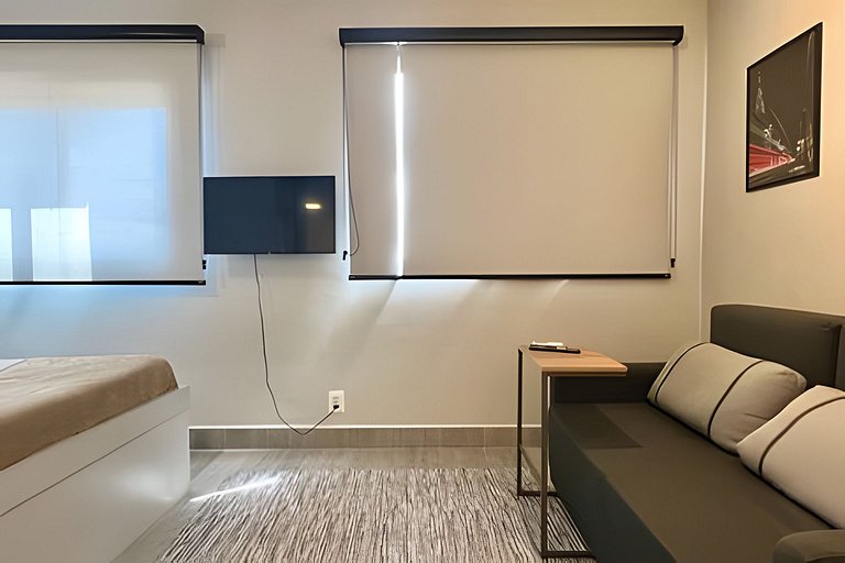 Studio no 22º andar c/ vista incrível Faria Lima