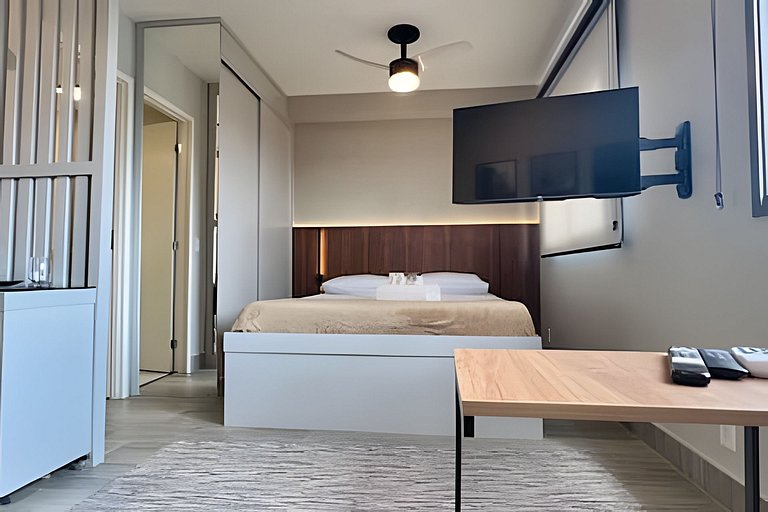 Studio no 22º andar c/ vista incrível Faria Lima