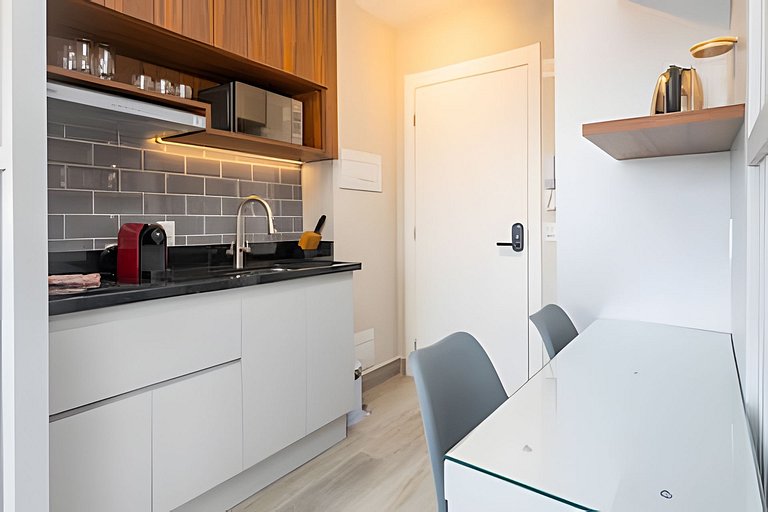 Studio no 22º andar c/ vista incrível Faria Lima