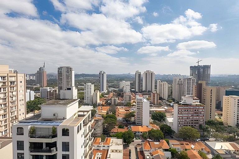 Studio no 22º andar c/ vista incrível Faria Lima
