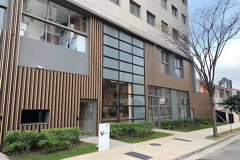 Studio no 22º andar c/ vista incrível Faria Lima