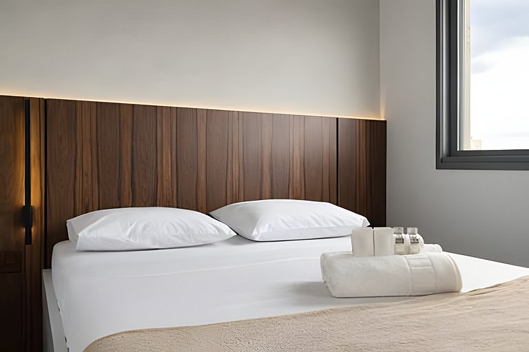 Studio no 22º andar c/ vista incrível Faria Lima