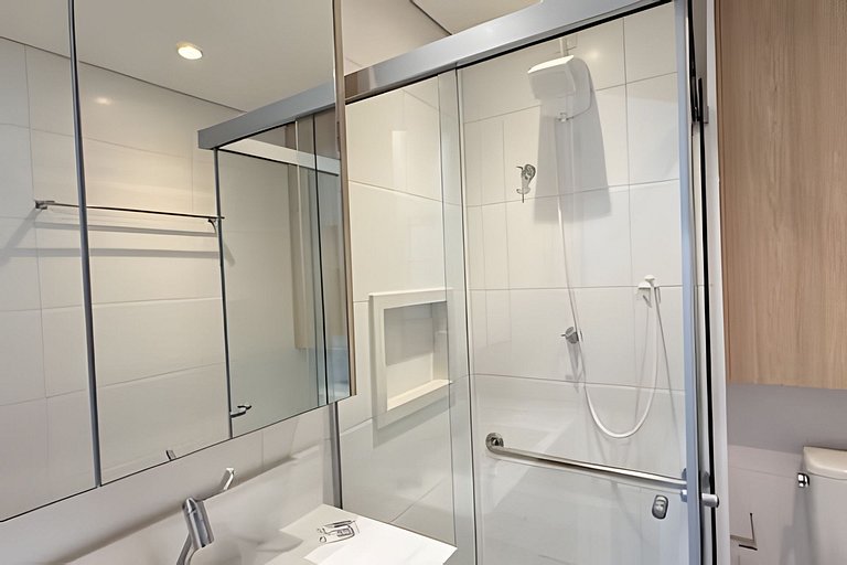 Studio aconchegante a passos do metrô