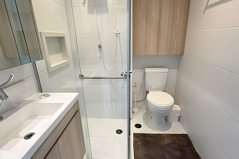 Studio aconchegante a passos do metrô