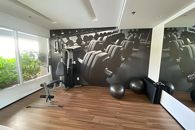 Studio bem localizado com fácil acesso ao metrô