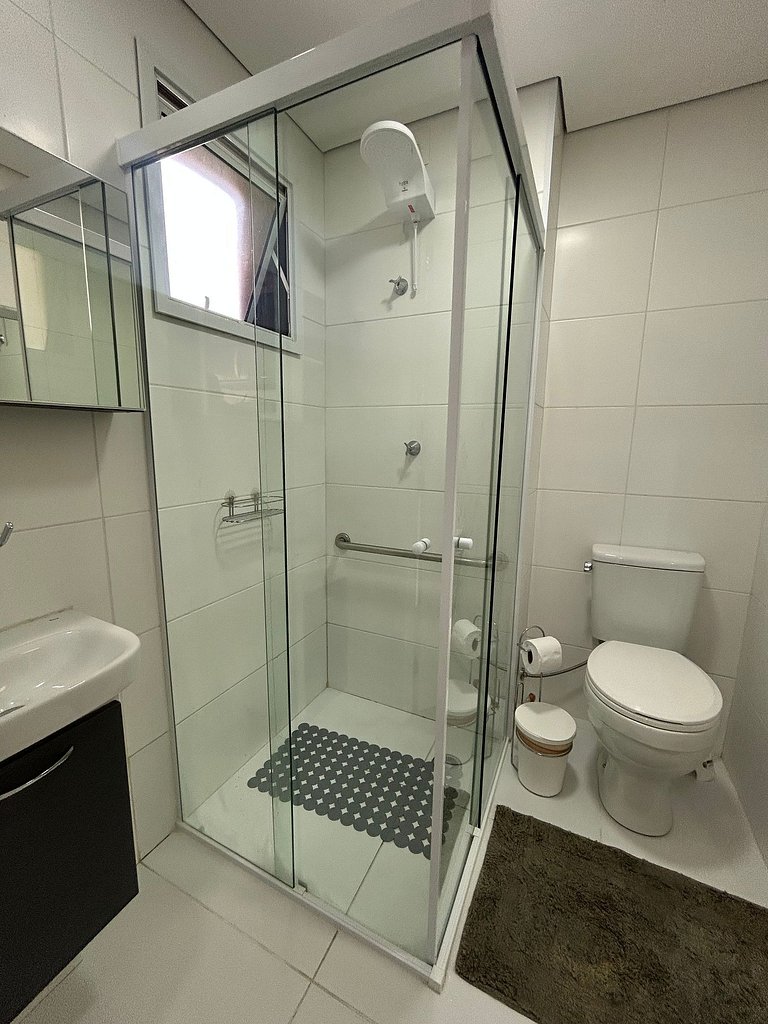 Studio bem localizado com fácil acesso ao metrô