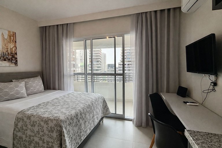 Studio bem localizado com fácil acesso ao metrô