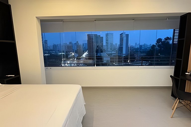Studio Moderno com Vista Incrível da Cidade