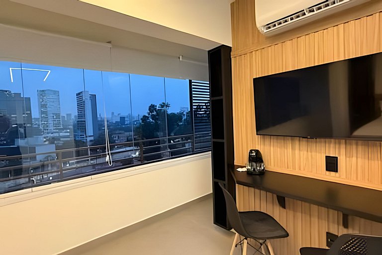 Studio Moderno com Vista Incrível da Cidade