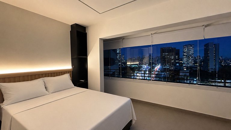 Studio Moderno com Vista Incrível da Cidade