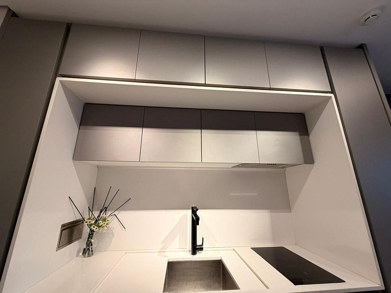 713 Conforto, Estilo e Vista para a Piscina