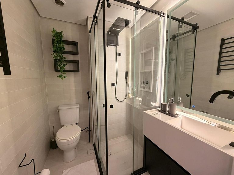 713 Conforto, Estilo e Vista para a Piscina