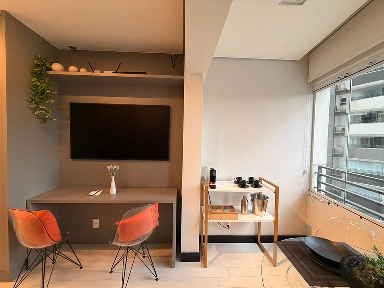 713 Conforto, Estilo e Vista para a Piscina