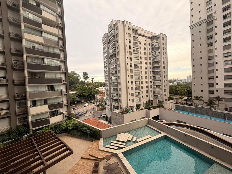 713 Conforto, Estilo e Vista para a Piscina