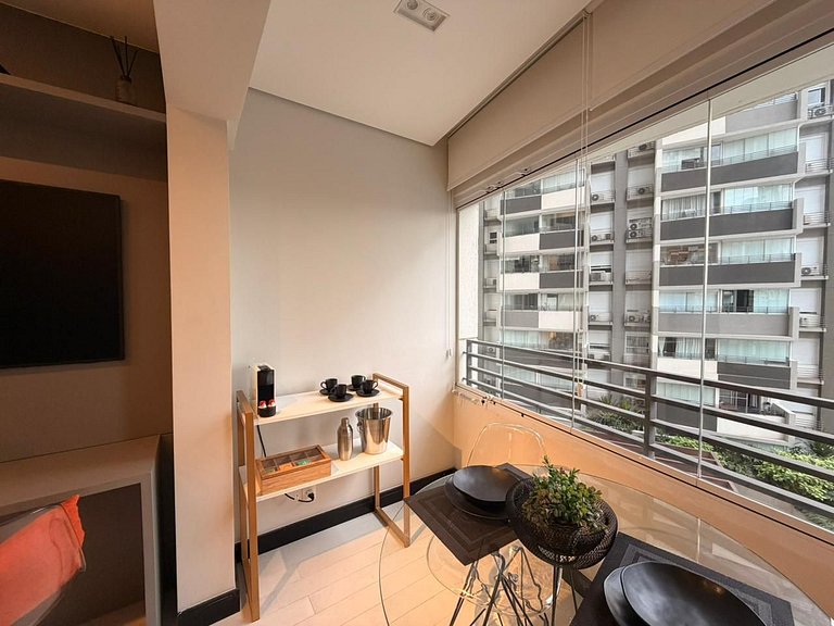 713 Conforto, Estilo e Vista para a Piscina