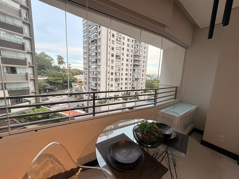 713 Conforto, Estilo e Vista para a Piscina