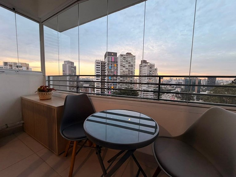 Studio com Vista Incrível, Piscina e Academia