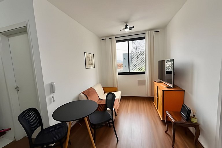 Aconchego retrô em SP | 2 quartos + home office