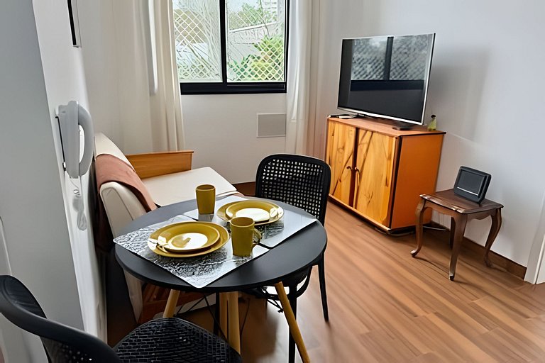 Aconchego retrô em SP | 2 quartos + home office