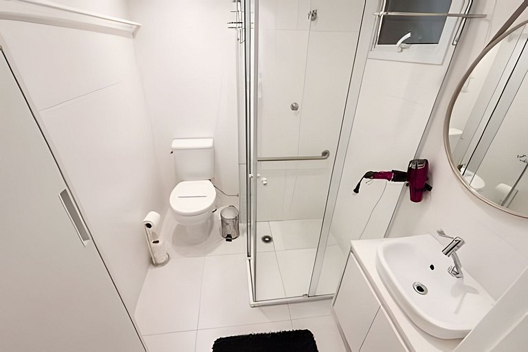 819 - Studio Iluminado com Vista Privilegiada