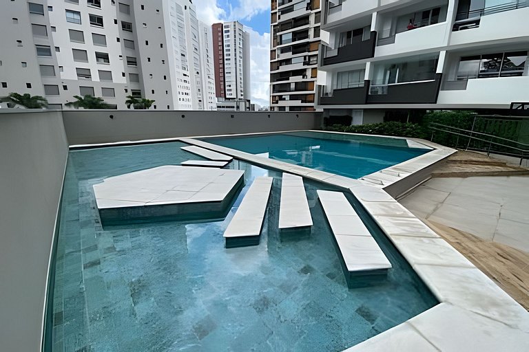 819 - Studio Iluminado com Vista Privilegiada