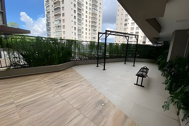 819 - Studio Iluminado com Vista Privilegiada